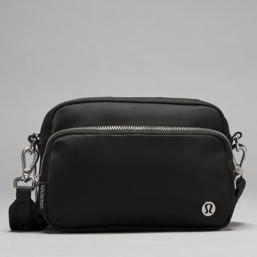 Lululemon everywhere crossbody bag 2L